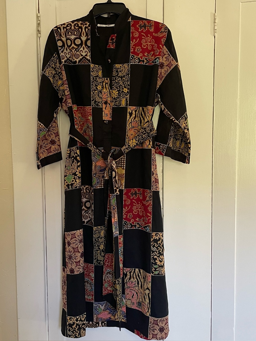 Catherine Ogust Penthouse Gallery Black Patchwork Print Long Sleeve Dress